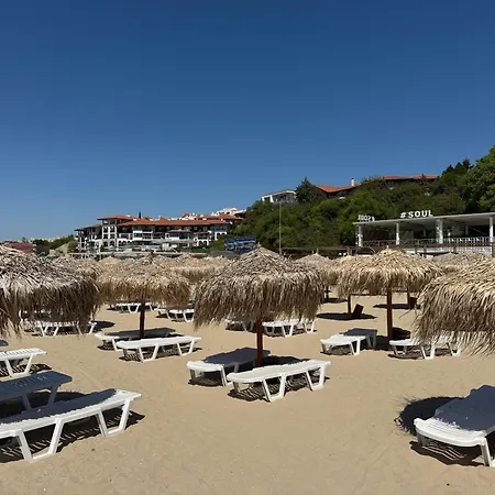 Diamond By The Sea Апартаменты