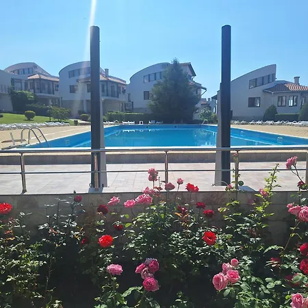 Diamond By The Sea Апартаменты